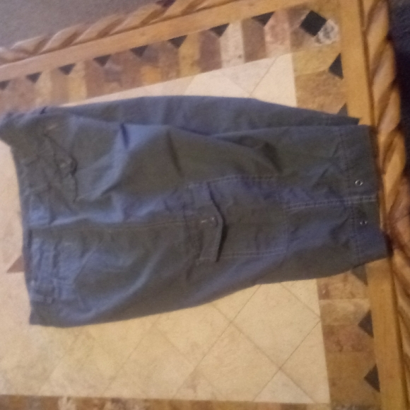 Gloria Vanderbilt Shorts Woman's size 8 - Picture 6 of 7